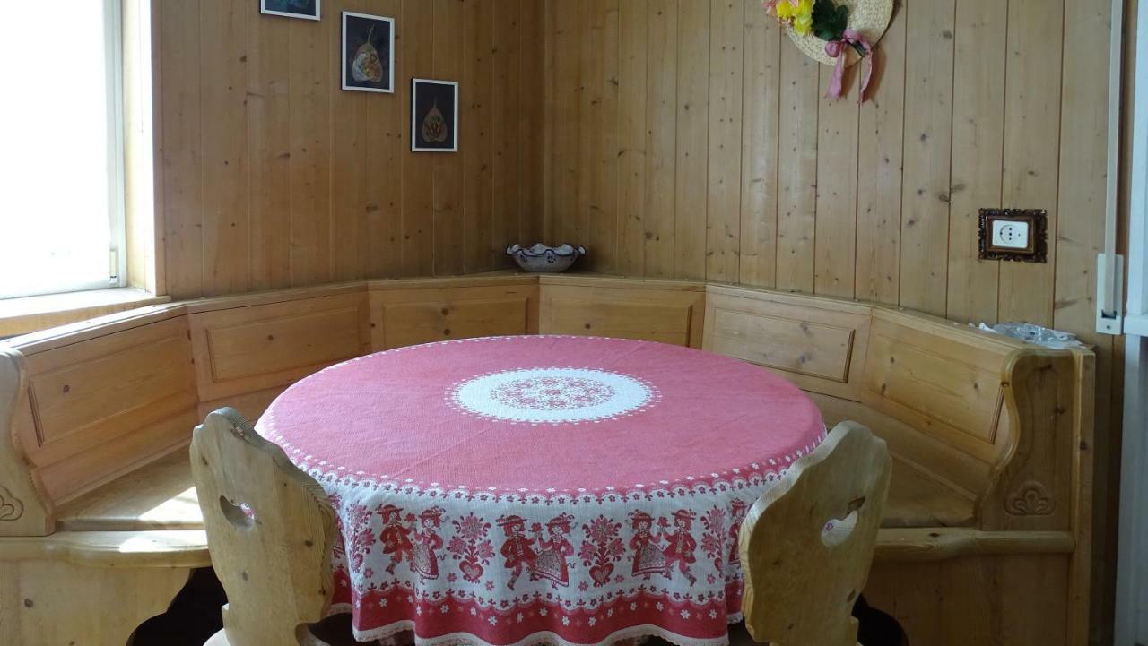La Capinera كنازاي المظهر الخارجي الصورة